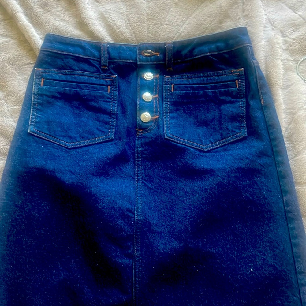 Denim skirt